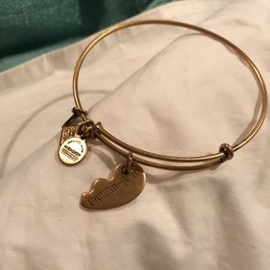 Alex and Ani Jewelry - • Alex & Ani • HALF of Best Friends Bracelet Alex and Ani Jewelry - • Alex & Ani • HALF of Best Friends Bracelet